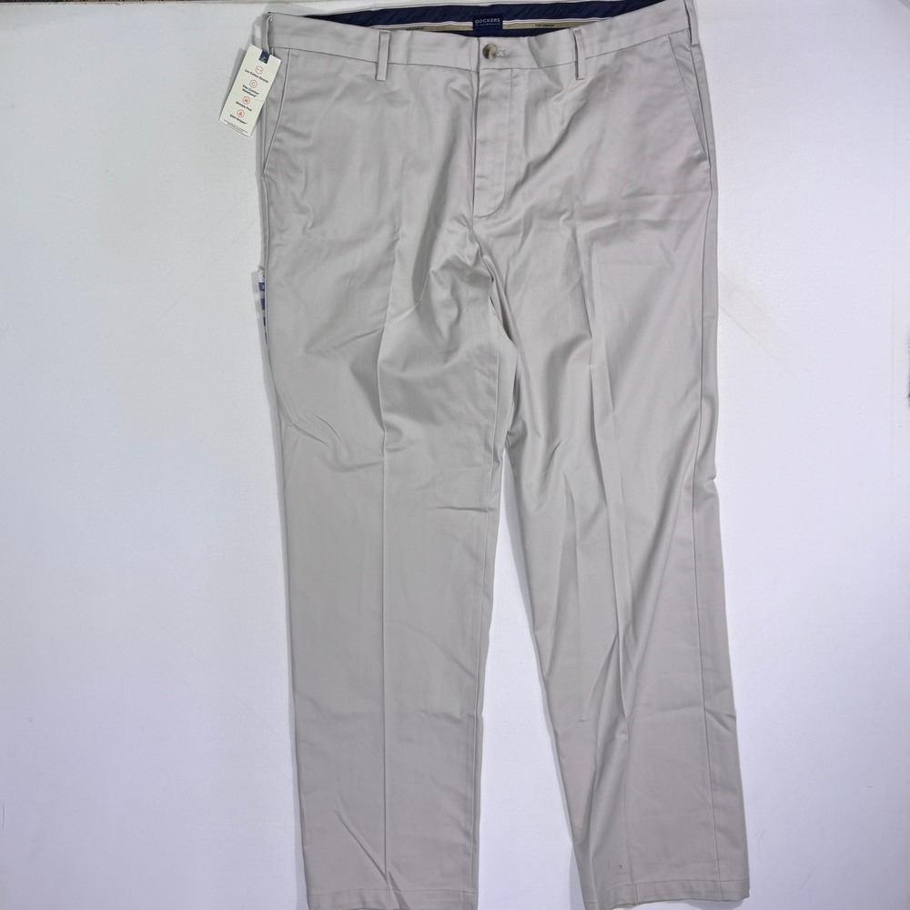 Dockers Mens Signature Khaki Classic Fit Lux Cotton Stretch Pants 42x34 NWT